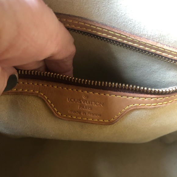 *️⃣SOLD*️⃣Louis Vuitton Monogram Looping GM Bag - Picture 9 of 11